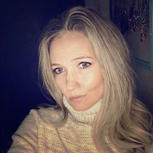 Meet your Posher, Lynona